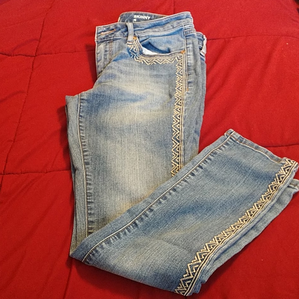 Sonoma embroidered jeans